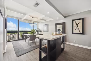 Photo #1: 15126589 Listing