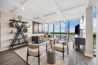 Photo #2: 15126589 Listing