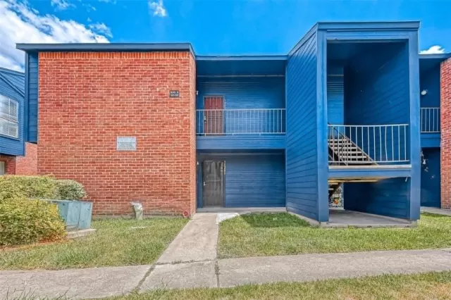 MLS: 15241348 Condo For Sale