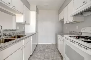 Photo #3: 15241348 Listing