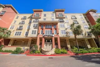 Photo #3: 15270405 Listing