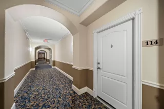 Photo #4: 15270405 Listing