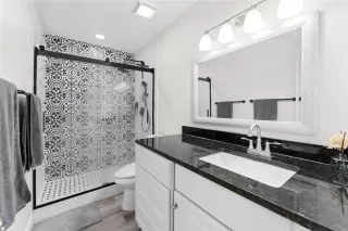 Photo #5: 15340604 Listing 