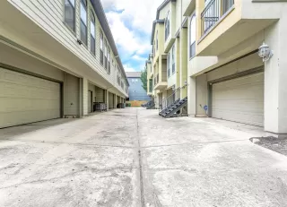 Photo #1: 15451375 Listing