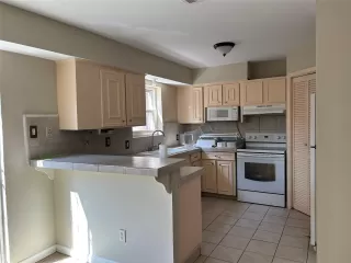 Photo #6: 15480544 Listing