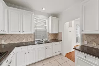 Photo #5: 15622338 Listing 