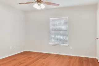 Photo #4: 15665205 Listing