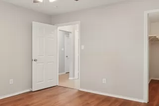 Photo #5: 15665205 Listing