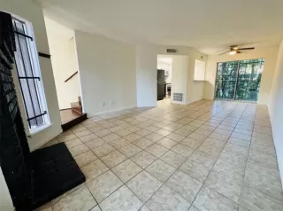 Photo #4: 15844143 Listing