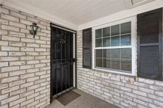 Photo #2: 15894428 Listing