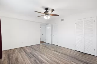 Photo #6: 15894428 Listing