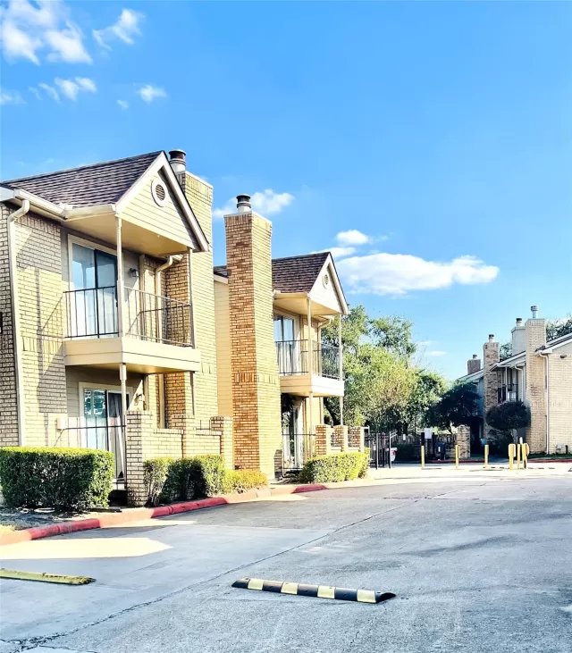 MLS: 15985722 Condo For Sale