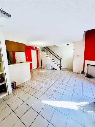 Photo #4: 15985722 Listing