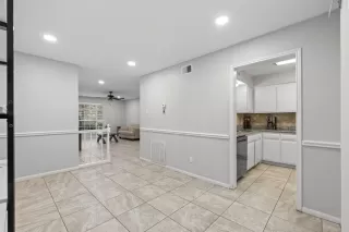 Photo #3: 16039307 Listing 