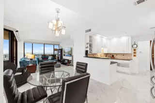 Photo #6: 16197135 Listing 