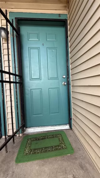 Photo #2: 16471649 Listing 