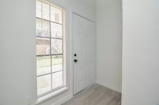 Photo #5: 16612039 Listing