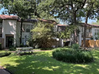 Photo #5: 16757364 Listing 