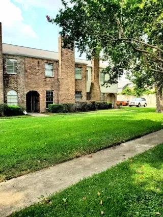 Photo #1: 16797458 Listing