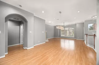 Photo #6: 17044755 Listing 