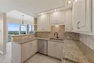 Photo #6: 17158811 Listing 