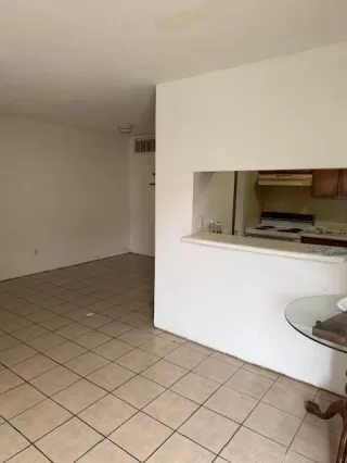 Photo #2: 17168165 Listing