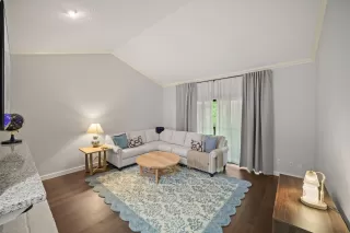 Photo #1: 17704050 Listing 