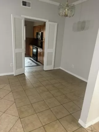 Photo #6: 17887477 Listing