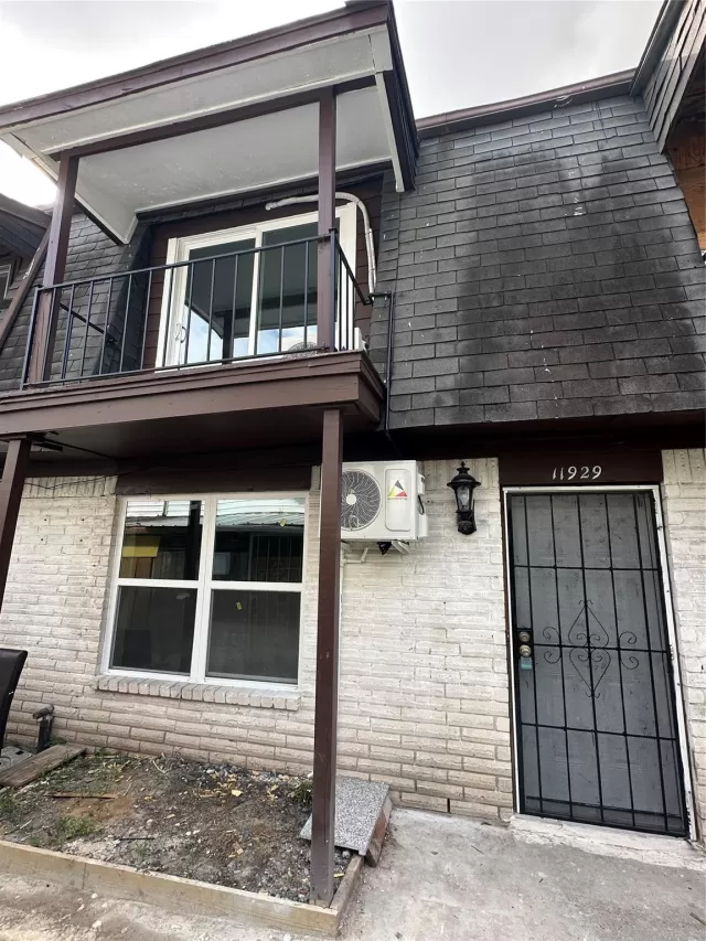 MLS: 18058180 Condo For Sale