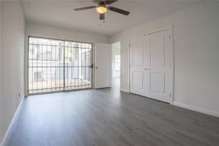 Photo #4: 18060798 Listing