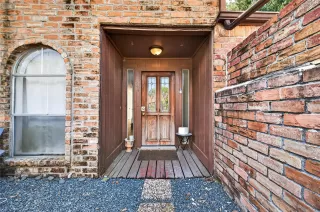 Photo #2: 18215338 Listing