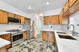 Photo #6: 18364190 Listing