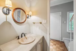 Photo #6: 18418074 Listing