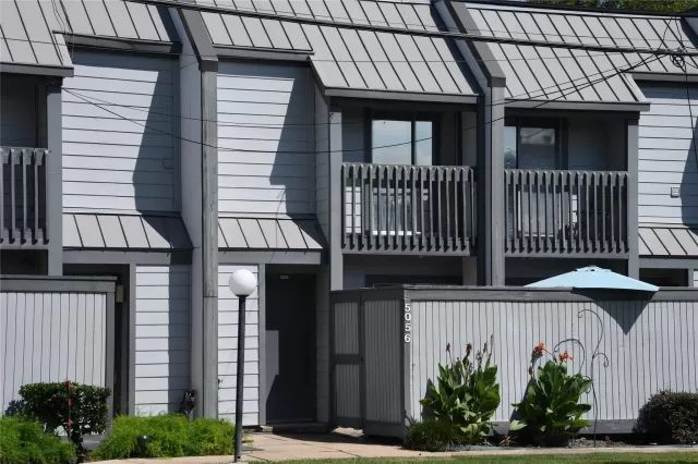 MLS: 18695685 Condo For Sale