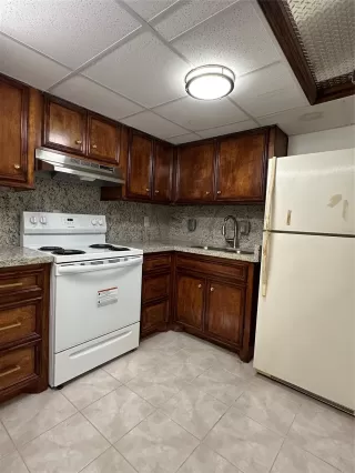 Photo #2: 18742835 Listing 