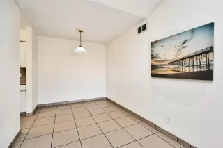 Photo #5: 18763743 Listing 