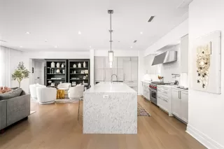 Photo #4: 18813321 Listing 