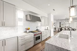 Photo #5: 18813321 Listing 