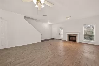 Photo #3: 18813607 Listing 