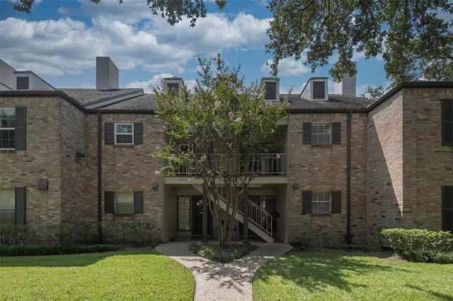 MLS: 18905777 Condo For Sale