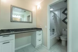 Photo #6: 18926167 Listing