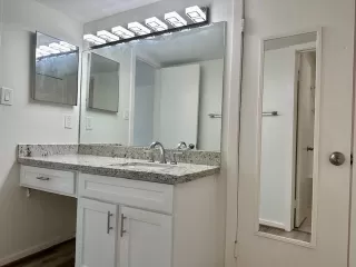 Photo #1: 19474096 Listing 