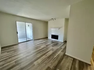 Photo #6: 19474096 Listing 