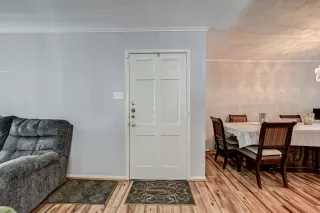 Photo #5: 19479504 Listing 