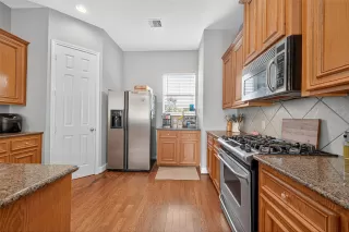 Photo #6: 19645853 Listing 