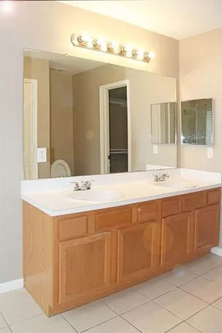 Photo #4: 19657166 Listing 