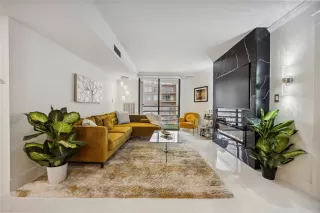 Photo #3: 19684284 Listing 