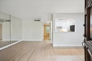 Photo #3: 19746345 Listing 