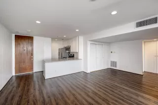 Photo #4: 20511245 Listing 