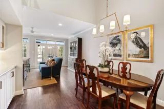 Photo #5: 20555052 Listing 